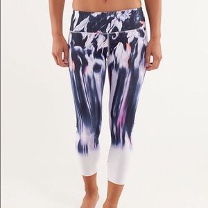 Lululemon wunder under  crop legging